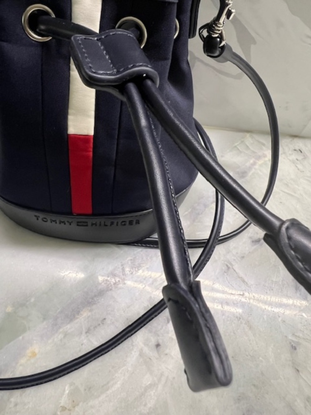 Vintage Tommy Hilfiger Drawstring Mini Bucket Bag - Picture 3 of 8
